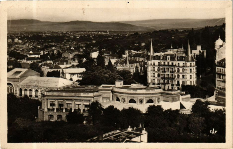 Carte postale ancienne Vue panoramique sur le Casino