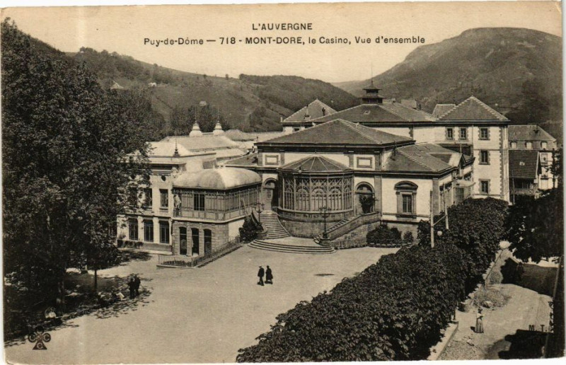 Carte postale ancienne L'Auvergne - Puy-de-Dome - Mont-Dore le Casino Vue d'ensemble à Mont-Dore