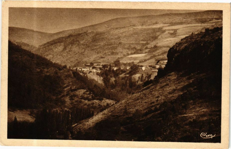 Carte postale ancienne Rentieres vue d'Ardes - Curieux village dominant la Vallée de... à Rentières