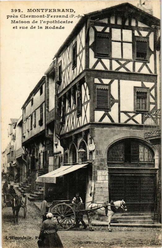 Carte postale ancienne Montferrand prés Clermont-Ferrand (P.-de-D.)-Maison de l'apothicair à Clermont-Ferrand