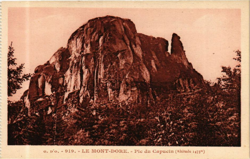 Carte postale ancienne G. D'O. - Le Mont-Dore - Pic du Capucin (Altitude 1473 m) à Mont-Dore