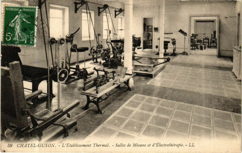 Carte postale ancienne Chatel-Guyon - L'Etabl. THERMal - Salles de Mecano et à Châtel-Guyon