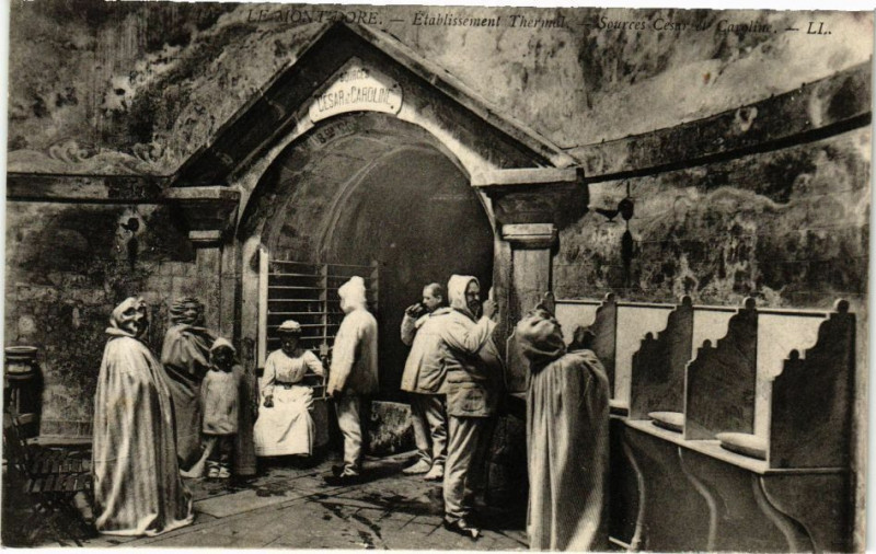 Carte postale ancienne Le Mont-Dore - 'Etabl. THERMal - Sources Cesar et Capalite à Mont-Dore