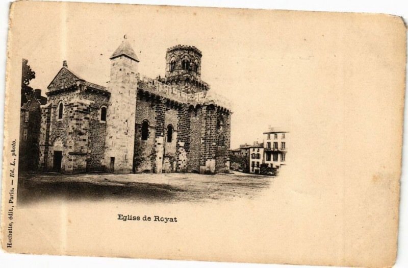 Carte postale ancienne Eglise de Royat à Royat