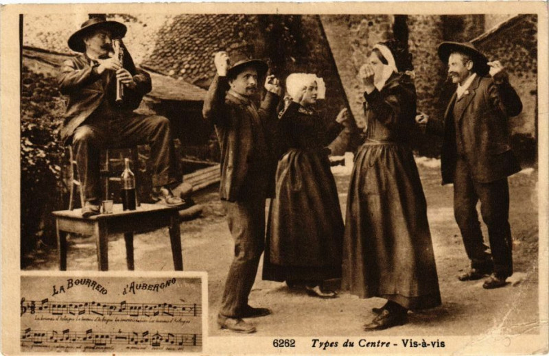 Carte postale ancienne Types du Centre - Vis-a-vis