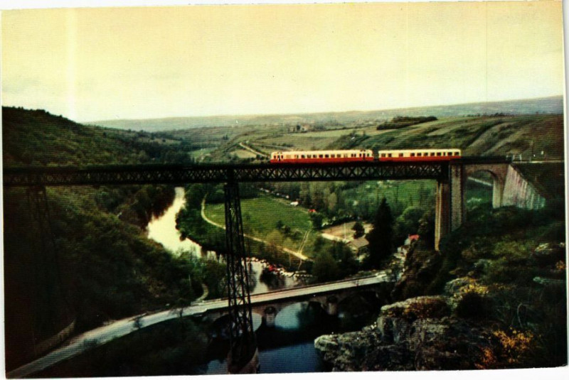 Carte postale ancienne Le viaduc des Fades