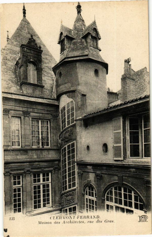 Carte postale ancienne Clermont-Ferrand - Maison des Architectes rue des Gras à Clermont-Ferrand