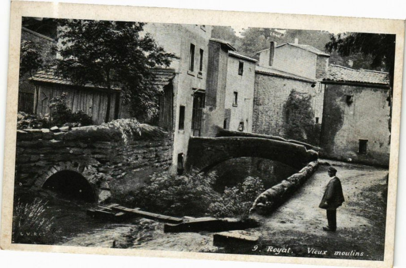 Carte postale ancienne Ed. Aqua 9 Royat Vieux Moulins à Royat