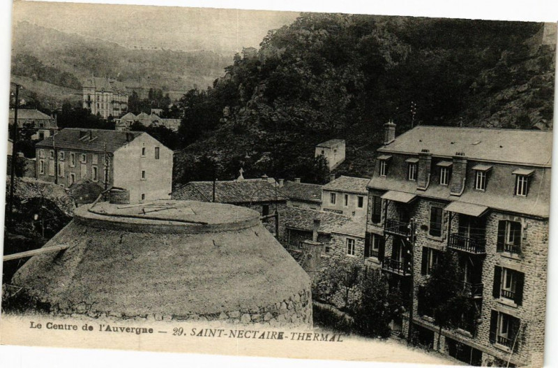 Carte postale ancienne Saint-Nectaire - tHERMal à Saint-Nectaire