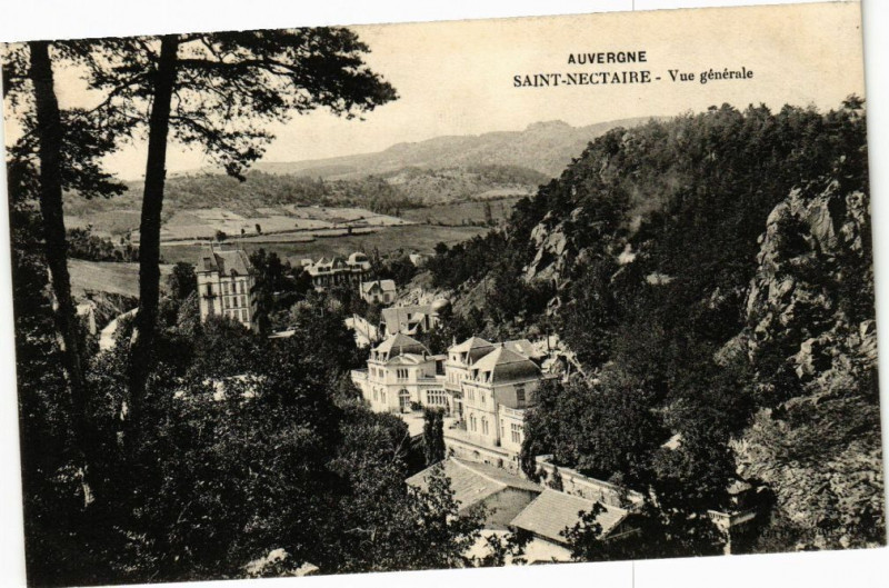 Carte postale ancienne Saint-Nectaire - Vue générale à Saint-Nectaire