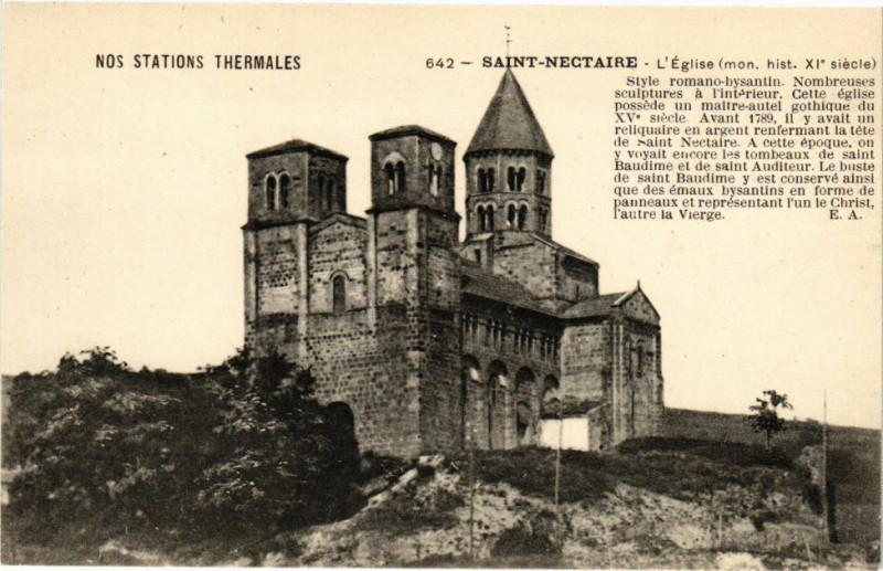 Carte postale ancienne Saint-Nectaire - L'Eglise à Saint-Nectaire