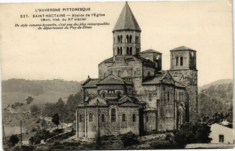 Carte postale ancienne Saint-Nectaire - Abside de l'Eglise à Saint-Nectaire