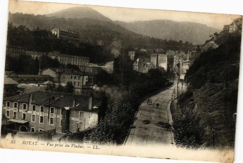 Carte postale ancienne Royat - Vue prise du viaduc à Royat