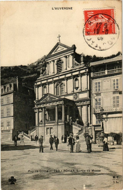 Carte postale ancienne Royat - Sorte de messe à Royat