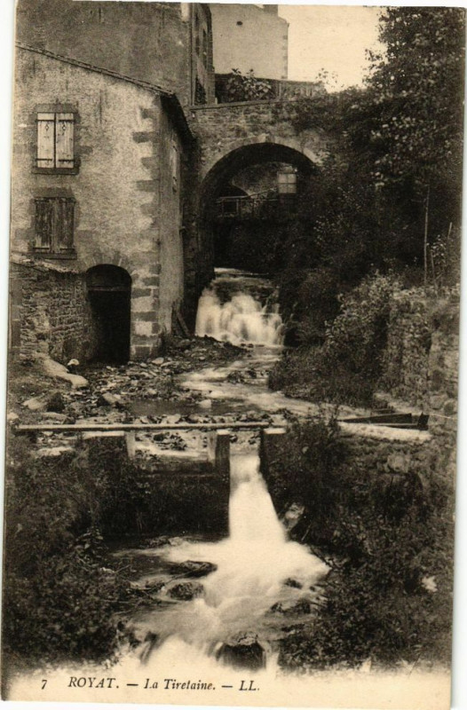 Carte postale ancienne Royat - La tiretaine à Royat