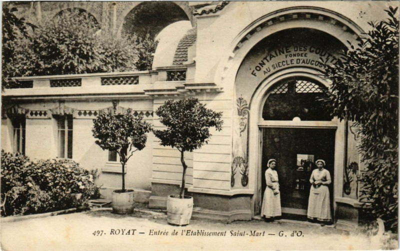 Carte postale ancienne Royat - Entrée de l'Etabl. à Royat