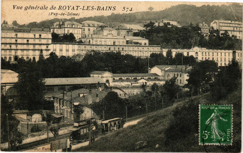 Carte postale ancienne Royat-les-Bains - Vue généralE à Royat