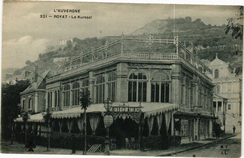 Carte postale ancienne Royat - Le Kursaal à Royat