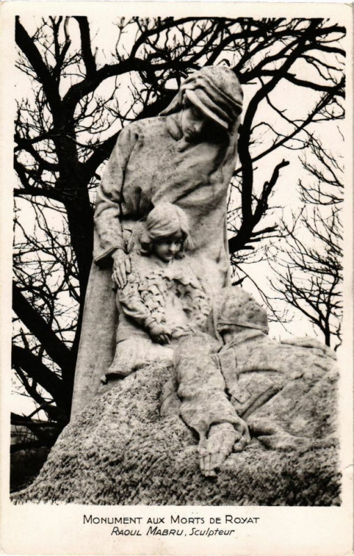 Carte postale ancienne Monument aux morts de Royat à Royat
