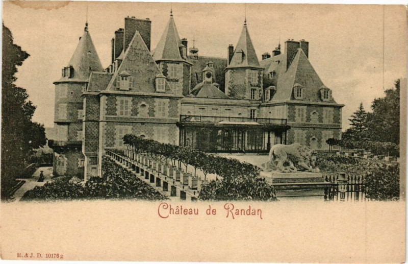 Carte postale ancienne Chateau de Randan à Randan