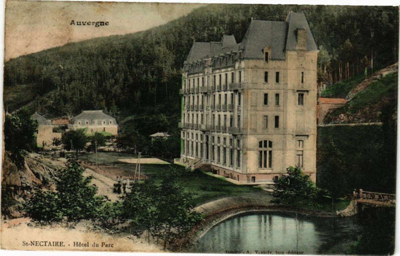 Carte postale ancienne Saint-Nectaire - Hotel du parc à Saint-Nectaire