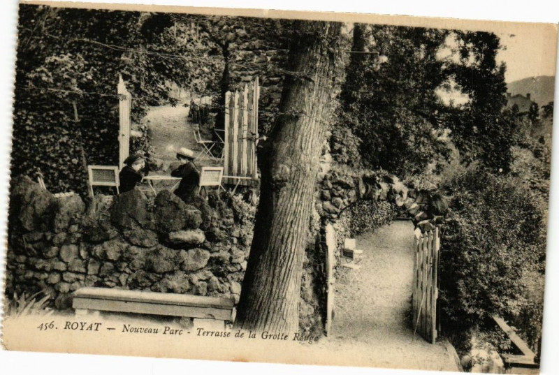Carte postale ancienne Royat - Nouveau parc à Royat