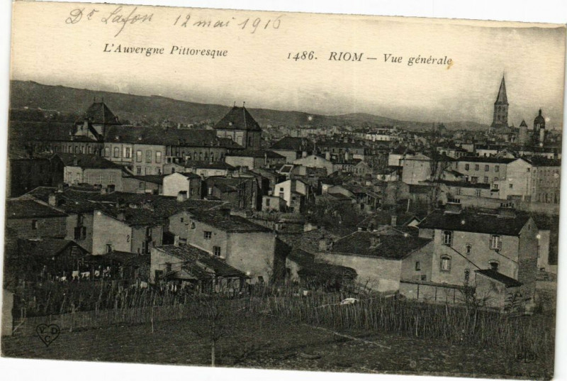 Carte postale ancienne Riom - Vue générale à Riom