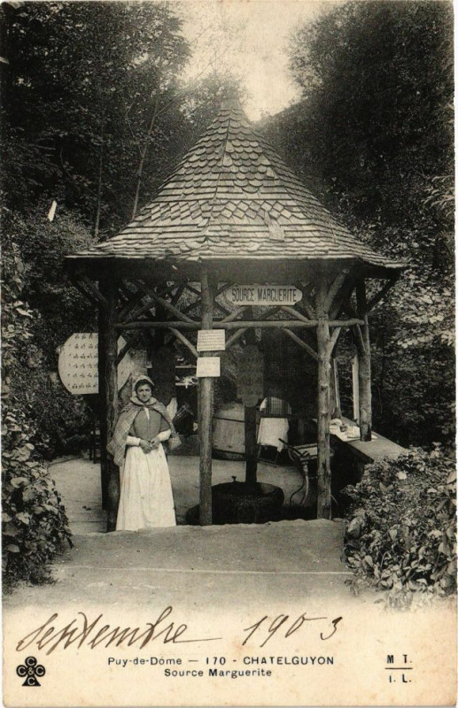 Carte postale ancienne Puy-de-Dome - Chatel-Guyon - Source Marguerite à Châtel-Guyon