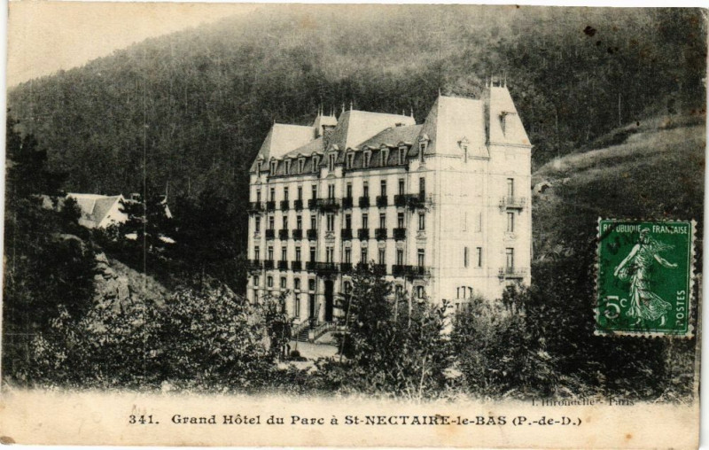 Carte postale ancienne Grand hotel du parc a Saint-Nectaire à Saint-Nectaire