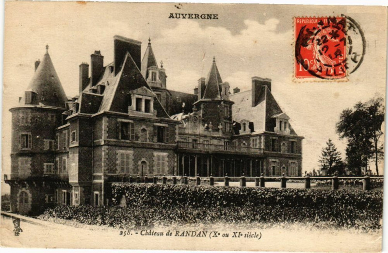 Carte postale ancienne Chateau de Randan à Randan