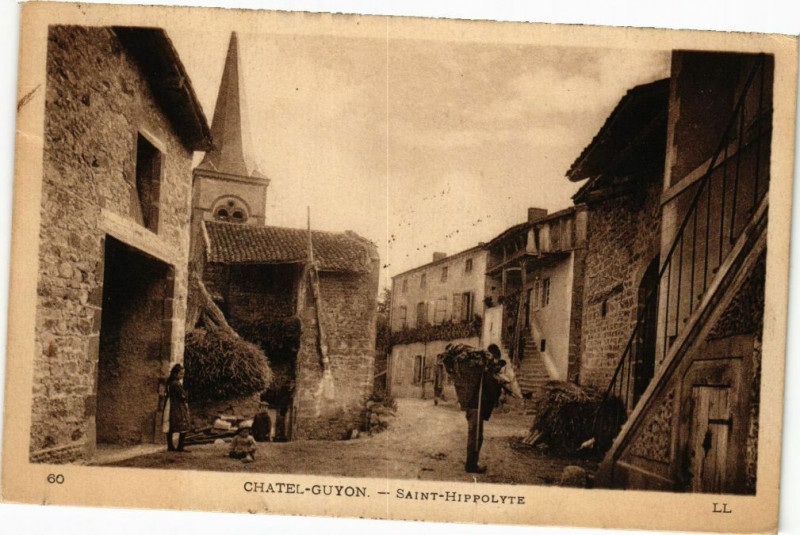 Carte postale ancienne Chatel-Guyon - St-Hippolyte à Châtel-Guyon