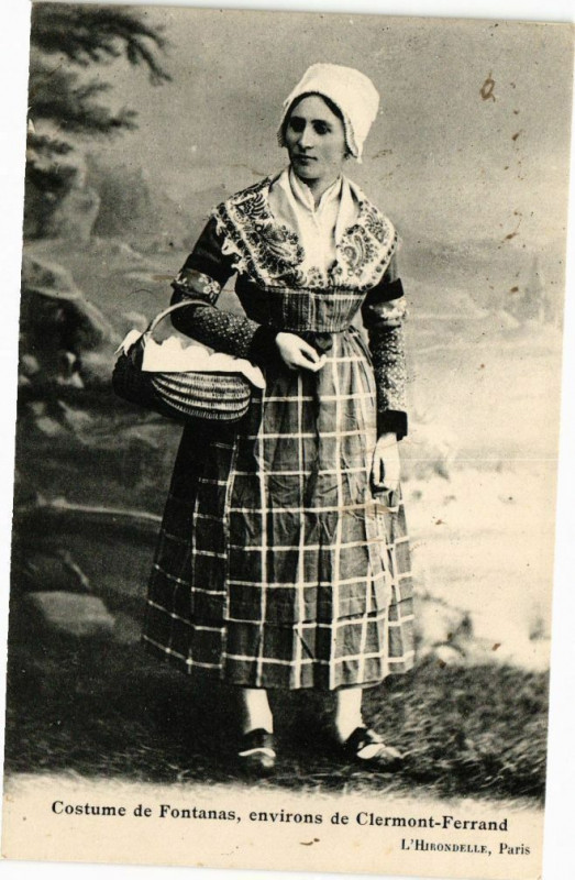 Carte postale ancienne Costume de Fontanas Env. de Clermont-Ferrand à Clermont-Ferrand