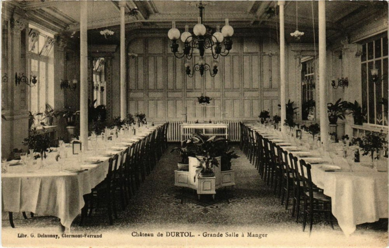 Carte postale ancienne Clermont-Ferrand - Chateau de Dortol - Grande Salle a Manger à Clermont-Ferrand