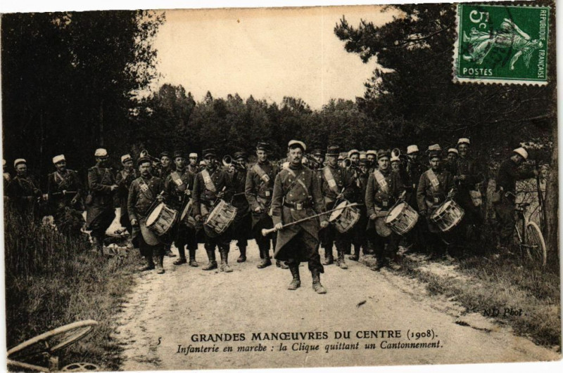 Carte postale ancienne Grandes Manoeuvres du Centre