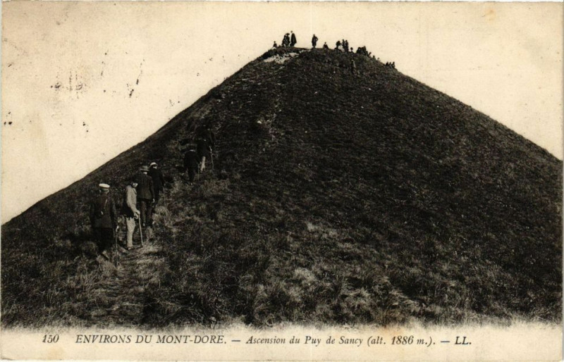 Carte postale ancienne Env. du Mont-Dore - Ascension de Puy de Sancy à Mont-Dore