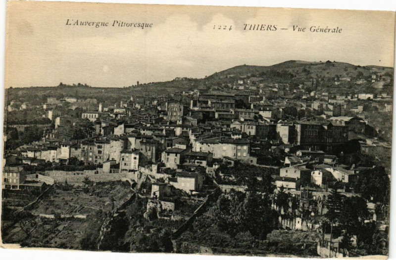 Carte postale ancienne Thiers - Vue générale à Thiers