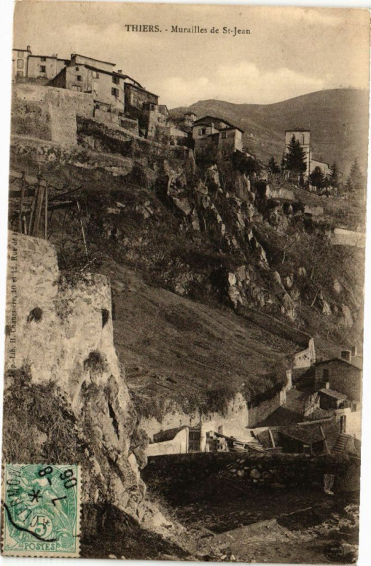 Carte postale ancienne Thiers - Maurailles de St-Jean à Thiers