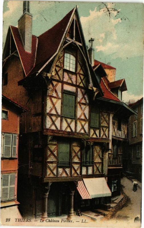Carte postale ancienne Thiers - Le chateau piroux à Thiers