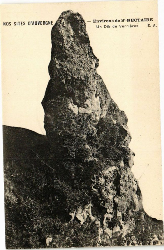 Carte postale ancienne Nos Sites D'Auvergne - Env. de S'-Nectaire - Un Dik de Verrieres à Verrières