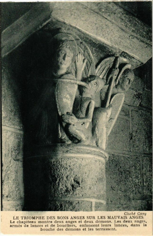 Carte postale ancienne Le triomphe des bons anges sur les mauvais à Riom