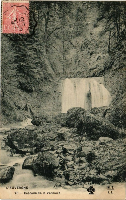 Carte postale ancienne L'Auvergne - Cascade de la verniere