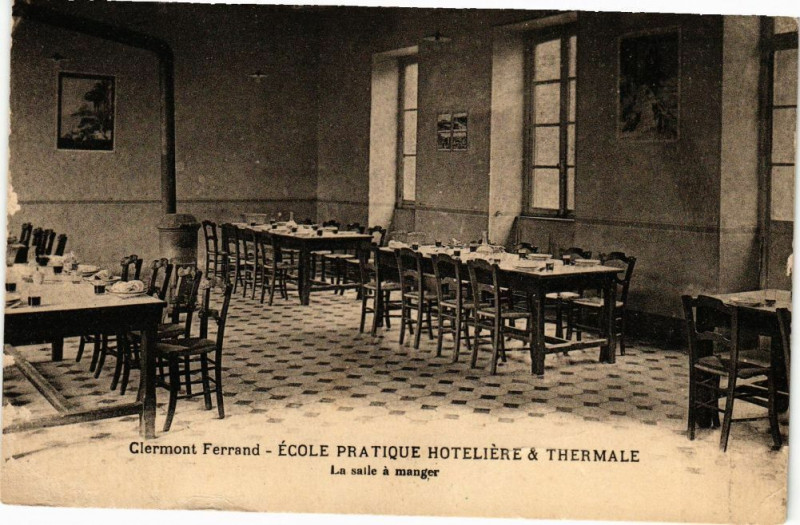 Carte postale ancienne Clermont-Ferrand - Ecole Practique Hoteliere & THERMale-La salle a à Clermont-Ferrand