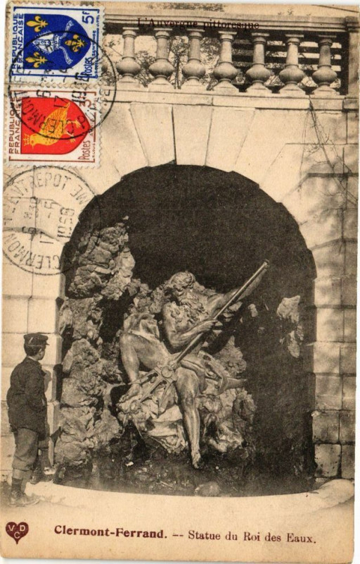 Carte postale ancienne Clermont-Ferrand - Statude du Roi des Eaux à Clermont-Ferrand