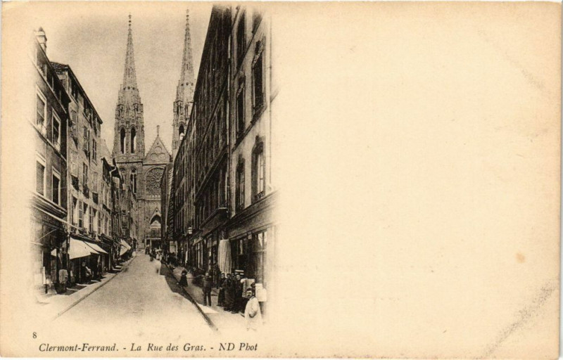 Carte postale ancienne Clermont-Ferrand - La Rue des Gras à Clermont-Ferrand