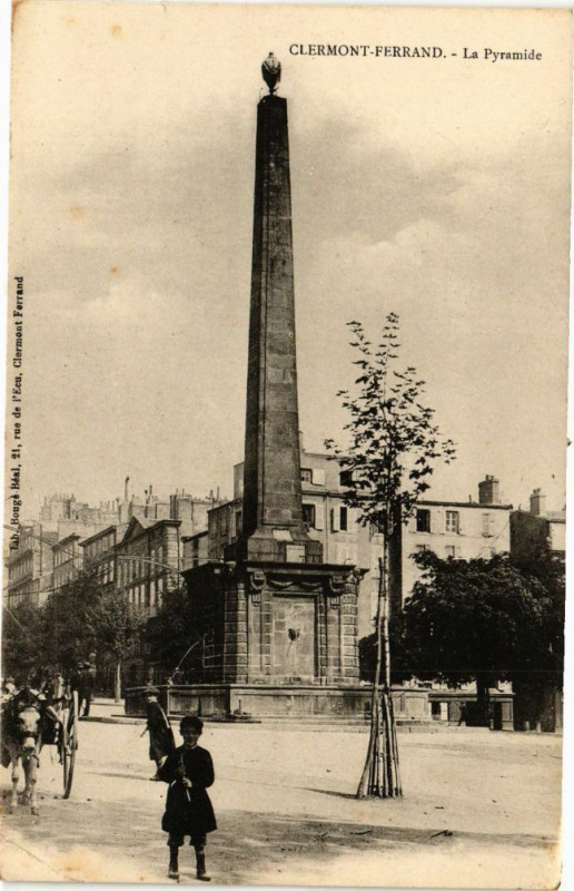 Carte postale ancienne Clermont-Ferrand - La Pyramide à Clermont-Ferrand