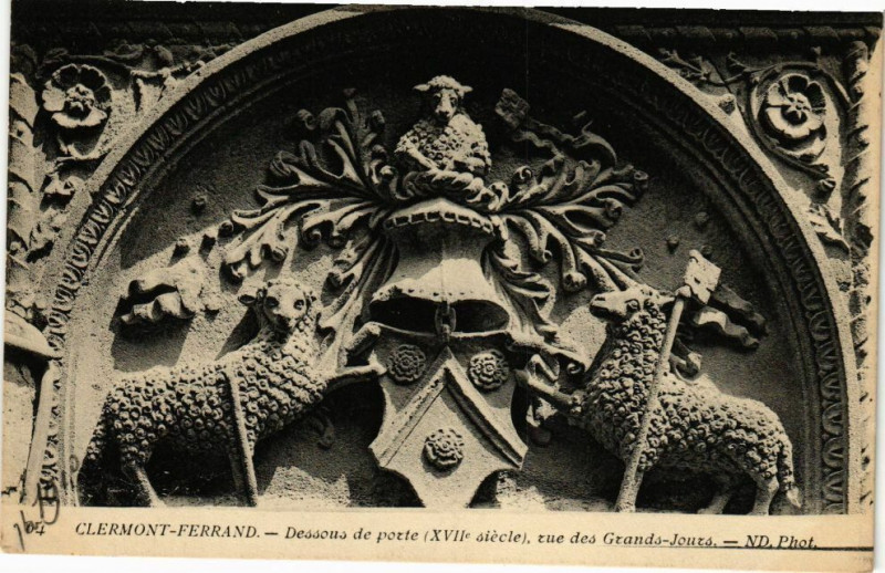 Carte postale ancienne Clermont-Ferrand - Dessous de porte (Xvii siecle vue des Grands... à Clermont-Ferrand
