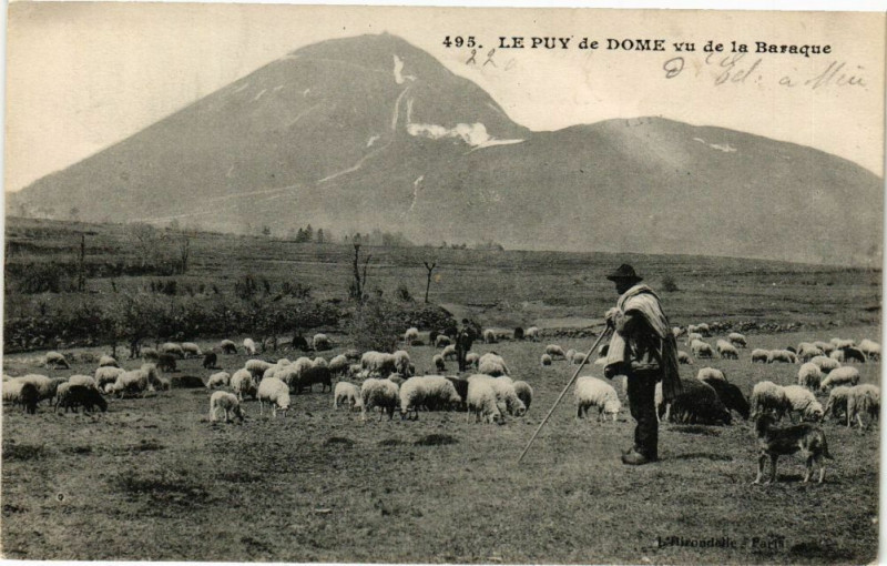 Carte postale ancienne Le Puy-de-Dome vu de la Baraque