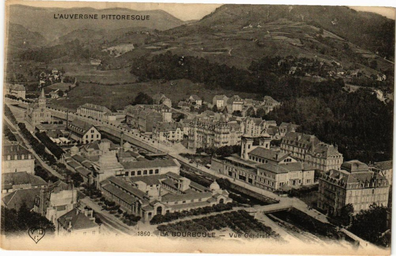 Carte postale ancienne L'Auvergne Pittoresque - La Bourboule - Vue générale à La Bourboule