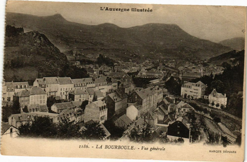 Carte postale ancienne L'Auvergne Illustrée - La Bourboule - Vue générale à La Bourboule