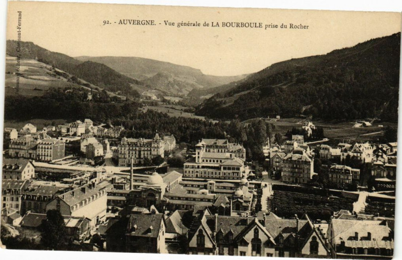 Carte postale ancienne Auvergne - Vue générale de La Bourboule prise du Rocher à La Bourboule
